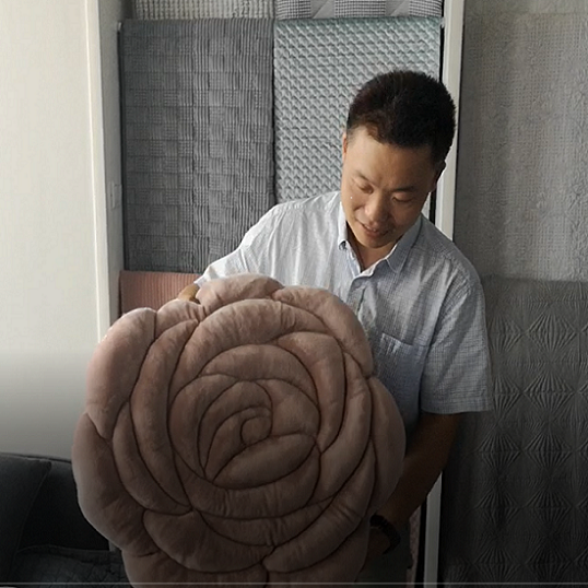 Oversized rose mat