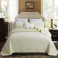 Polyester Embroidered Quilted Bedspreads Quilts Microfiber Fabric
